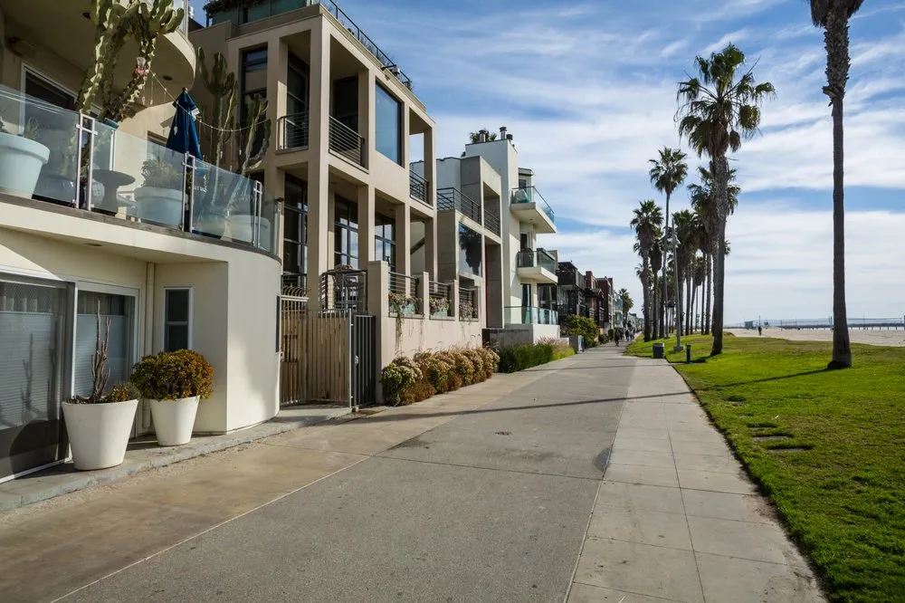 Reliable lawn mowing service for homes in Marina del Rey, CA by Top Rated General Contractors