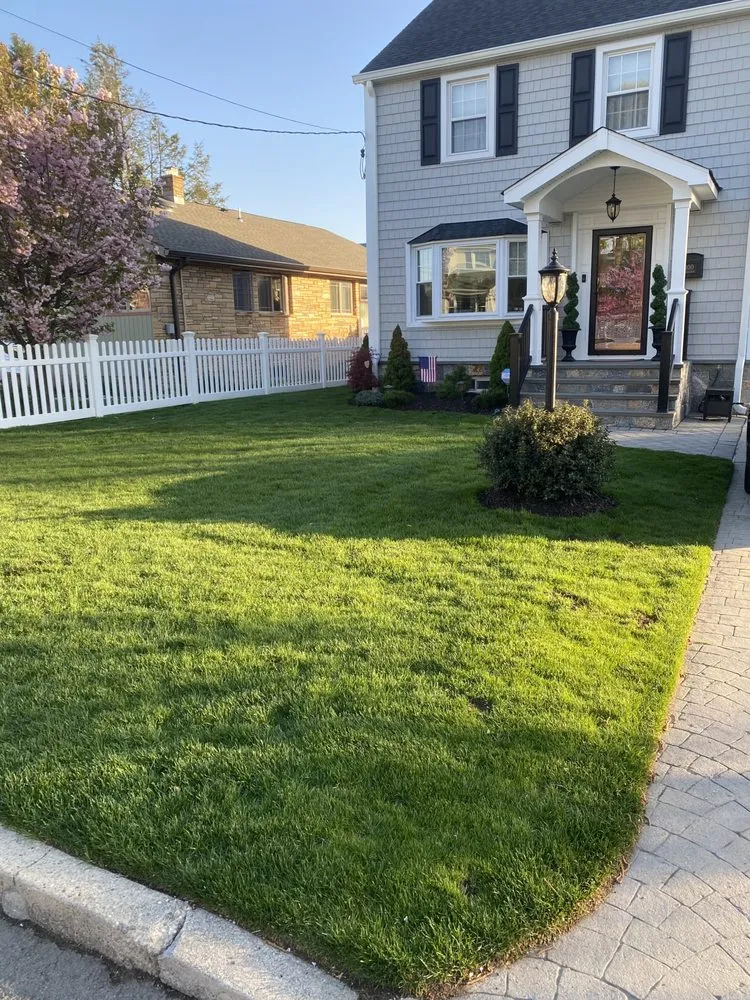 Reliable yard cleanup service for beautiful yards in Wood-Ridge, NJ by Top Seed Lawn Care