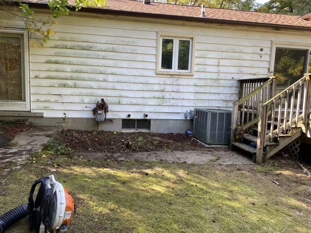 Trusted lawn care service in Ypsilanti, MI - Top Shelf