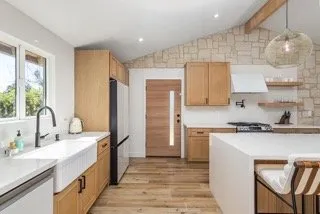 Top-rated landscaping services experts serving Sherman Oaks, CA - Top Team Builders & Design