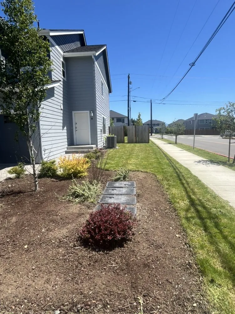 Top-rated lawn care service with custom design in Snohomish, WA by Top Tier Landscape & Construction