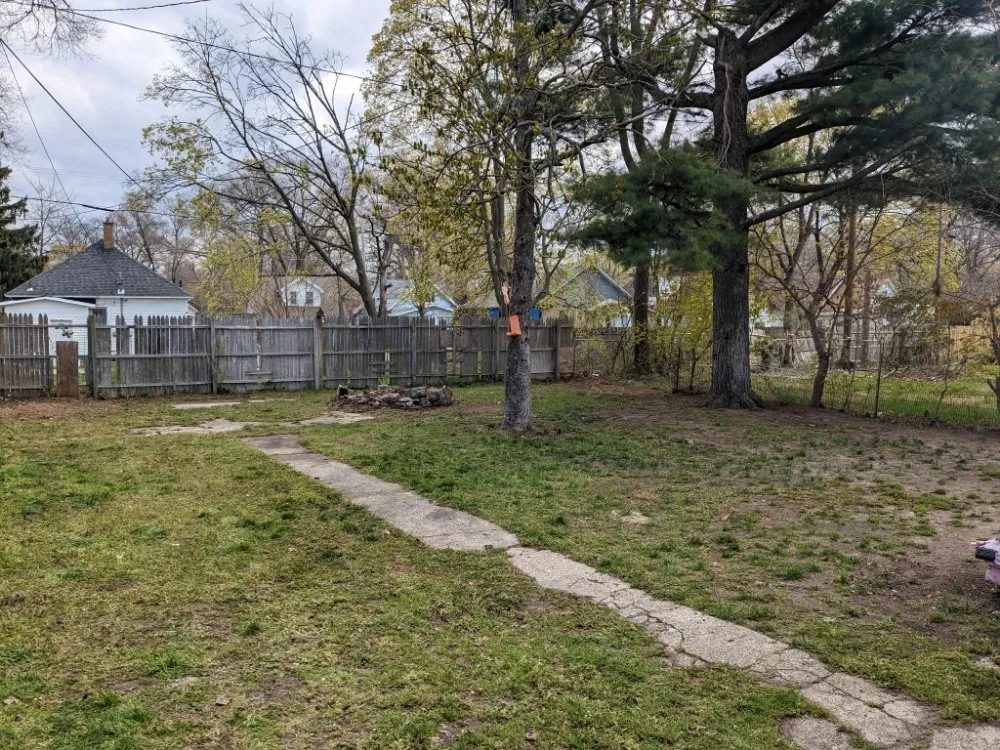 Expert yard cleanup service in Muskegon, MI - Top-Tier Outdoor Services