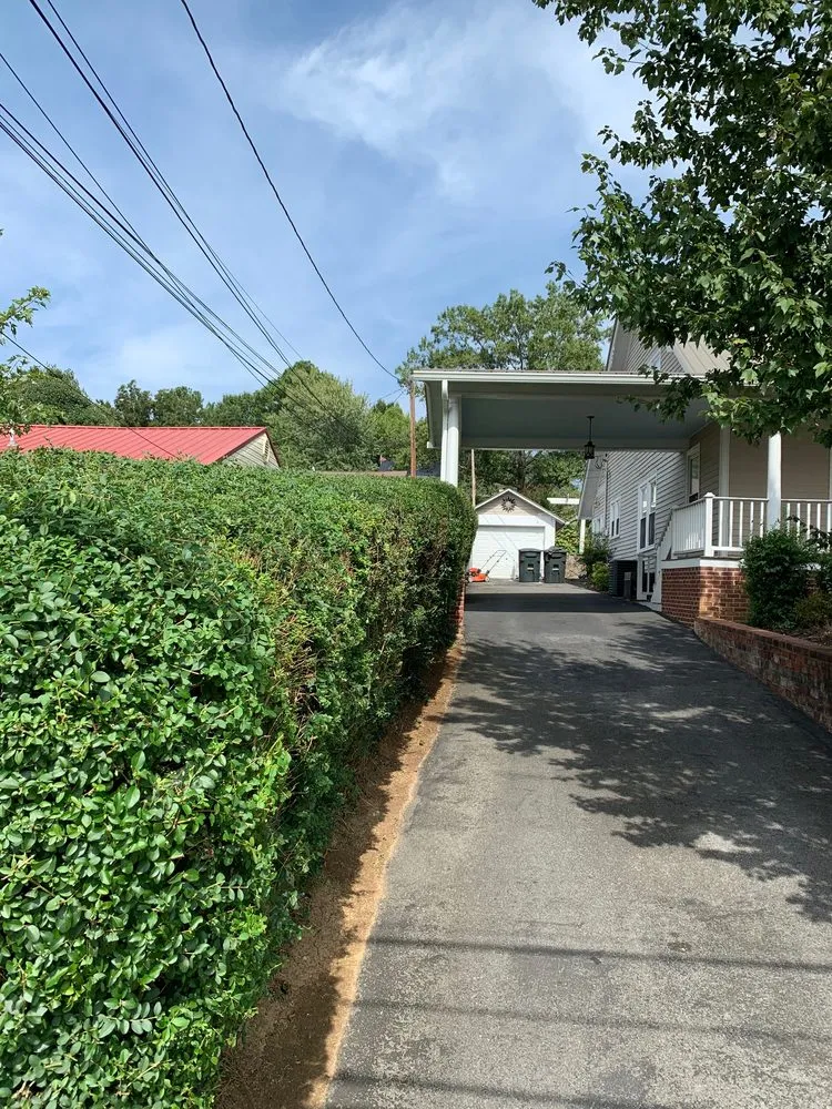 Local lawn mowing service in Rogersville, TN - Top Turf Landscaping