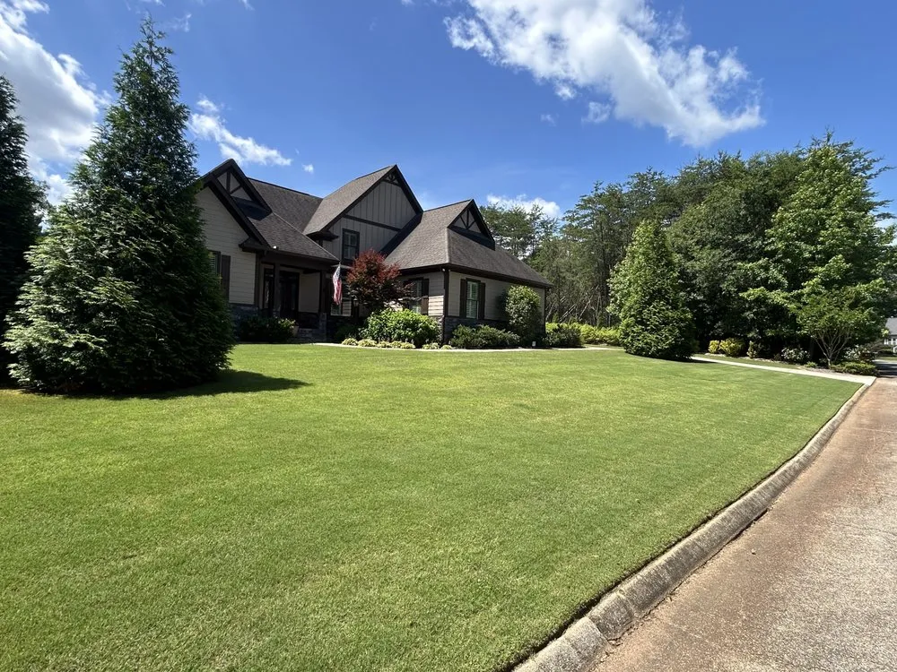 Professional outdoor landscaping experts serving Charlotte, NC - Top Turf Lawn Care and Pest Management