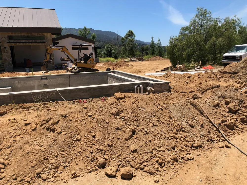 Top-rated yard cleanup service in Ventura, CA by Topa Topa Landscape