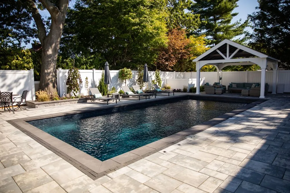 Reliable lawn mowing service in Oceanside, NY - Topaz Design Group