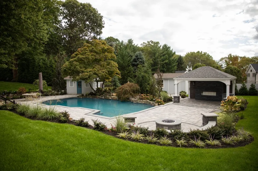 Custom lawn mowing service in Oceanside, NY by Topaz Design Group