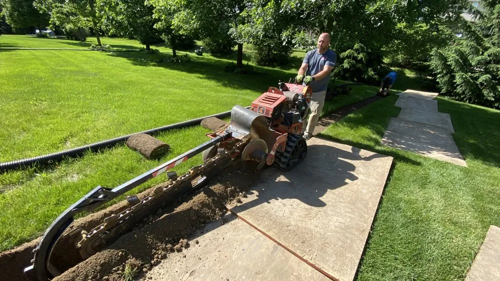 Custom lawn mowing service for residential properties across Washingtion, IA - TopBlades Landscaping