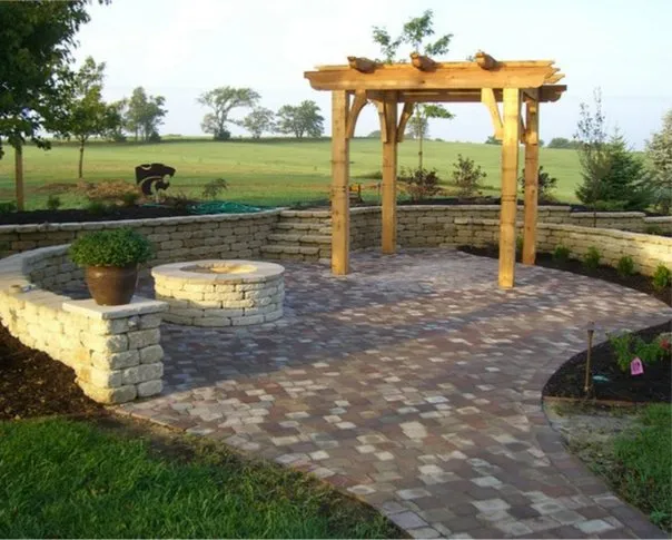 Local landscaping services experts serving Topeka, KS - Topeka Landscape