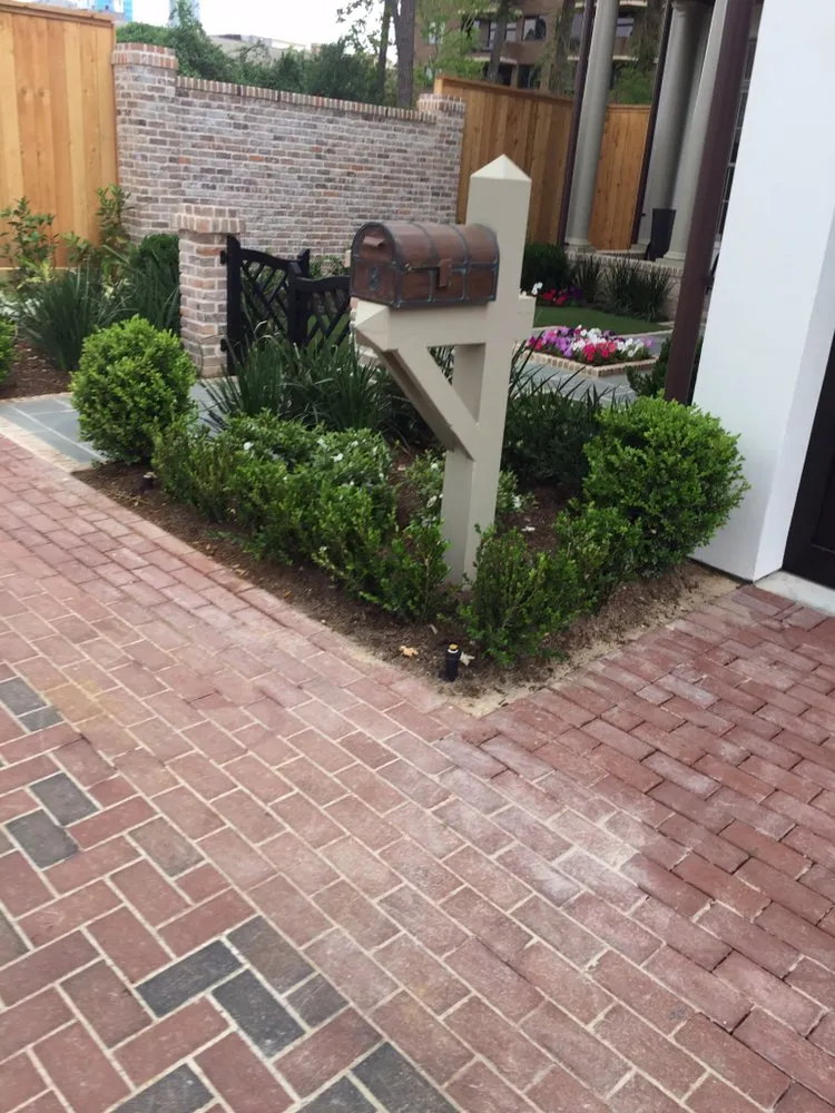 Professional lawn mowing service near you in Houston, TX by Topiary and Garden