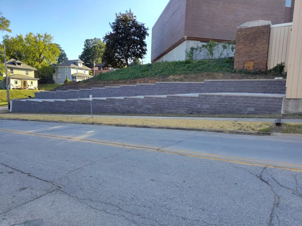 Expert landscape installation for beautiful yards across Ottumwa, IA - Topline Landscaping and Construction