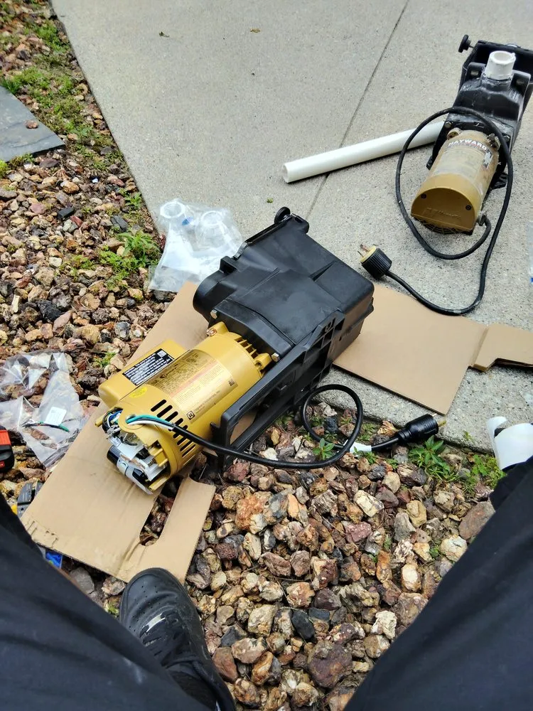 Trusted yard maintenance for homes in Enfield, CT by TopLine Landscaping