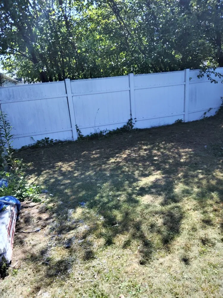 Trusted landscaping services experts serving Enfield, CT - TopLine Landscaping