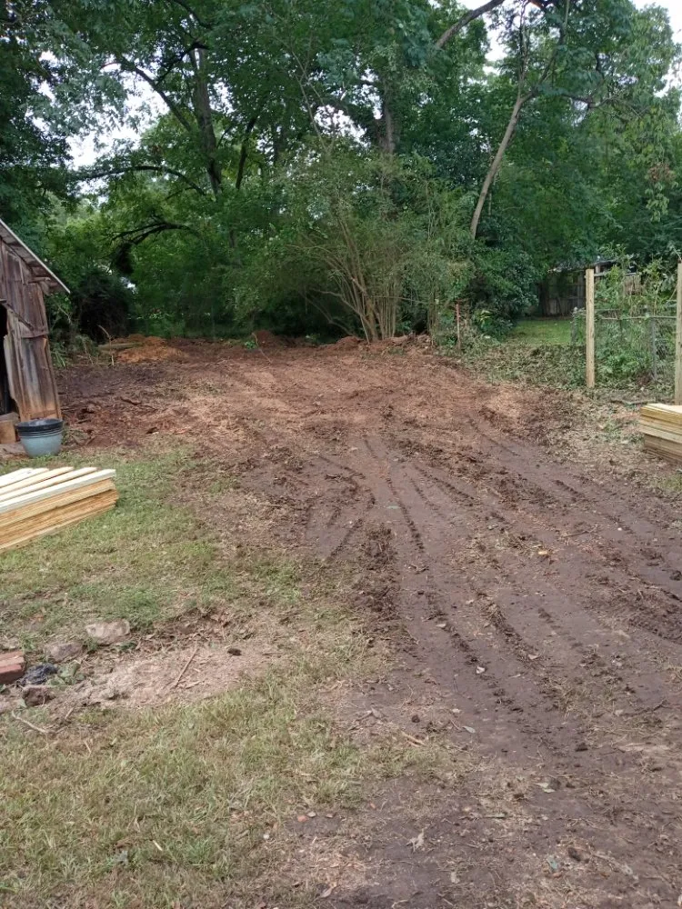 Affordable landscaping services in LaGrange, GA - Topnotch landscaping and outdoor services