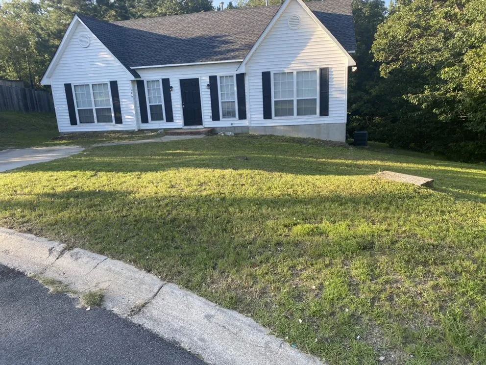 Reliable yard cleanup service in Columbia, SC - TopNotch Lawn Services