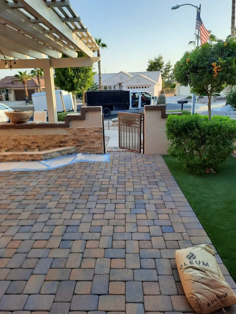 Top-rated yard maintenance in Phoenix, AZ - Topo Hardscaping and Pools