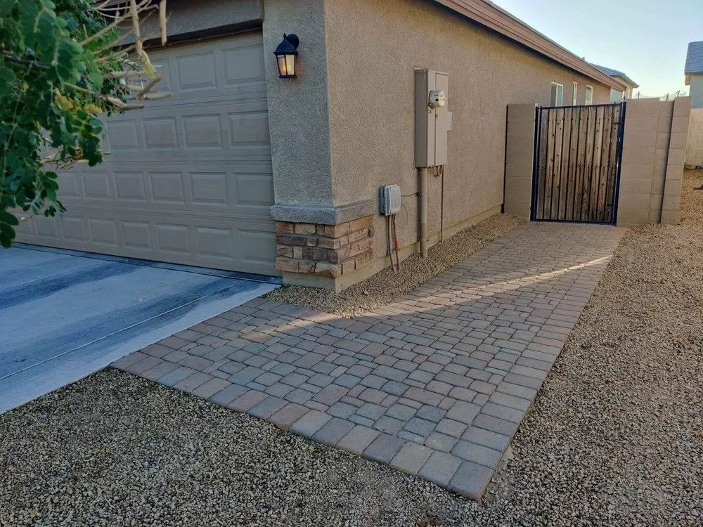 Local yard cleanup service experts serving Phoenix, AZ - Topo Hardscaping and Pools