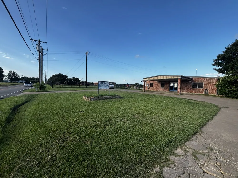 Professional yard cleanup service in Athens, TX - Topographical Lawn Care