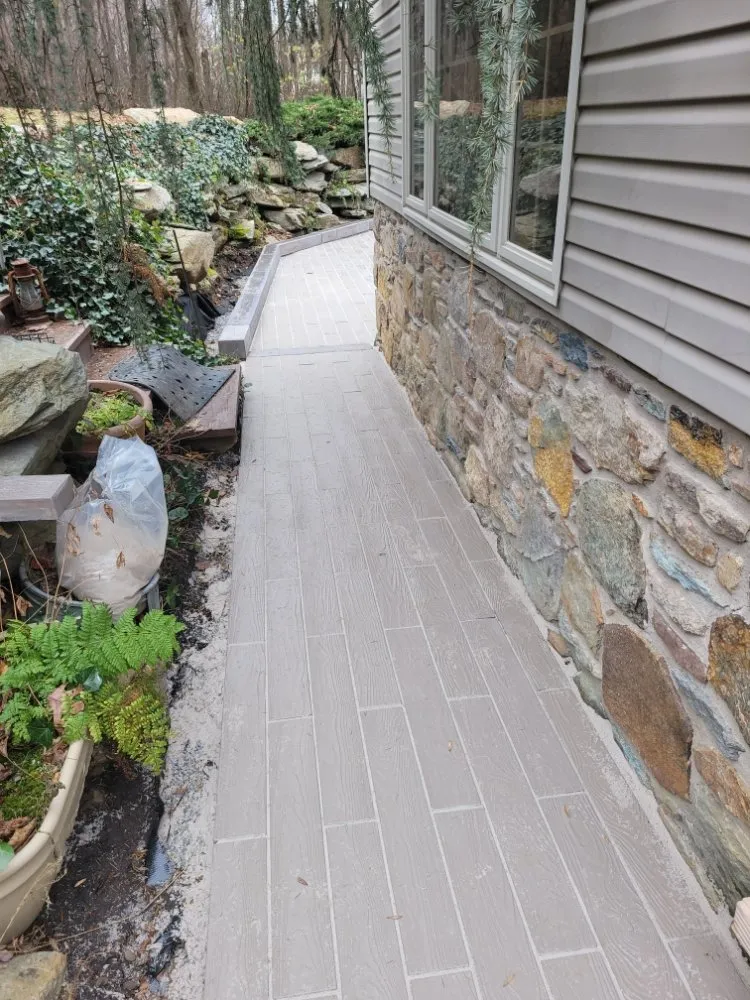 Top-rated lawn mowing service in Hanover, PA - Topper Outdoor Living