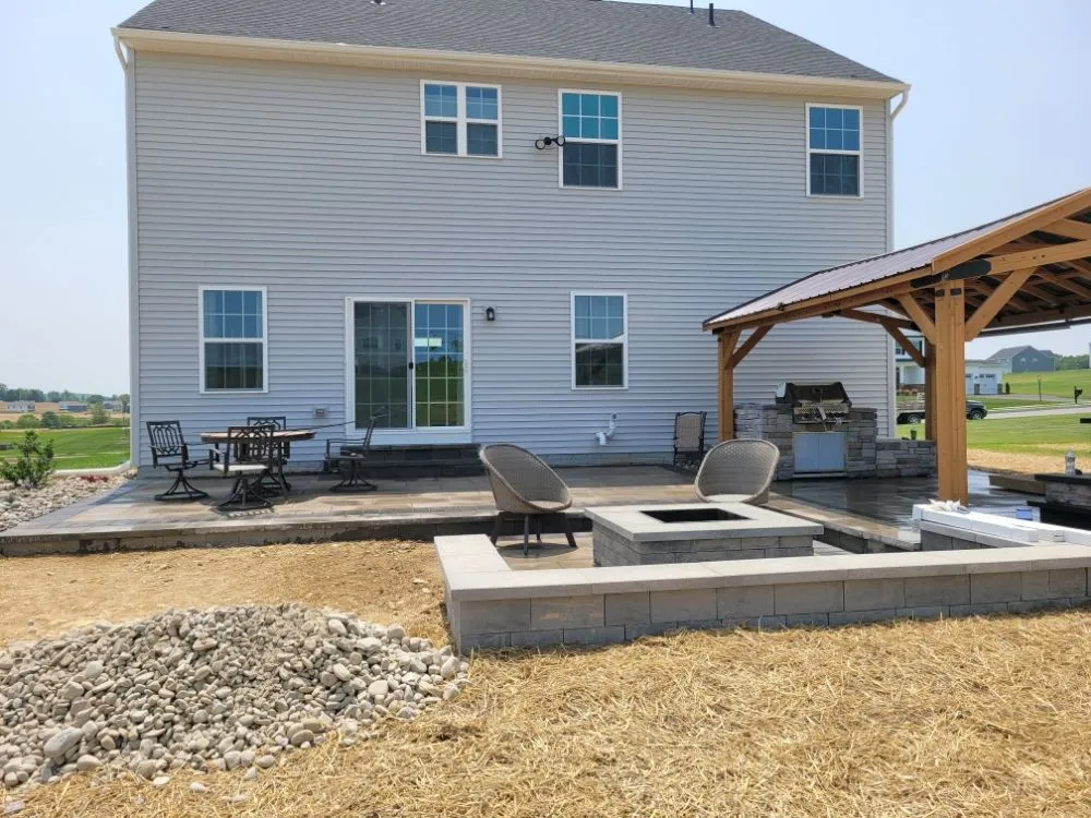 Expert garden landscaping experts serving Hanover, PA - Topper Outdoor Living