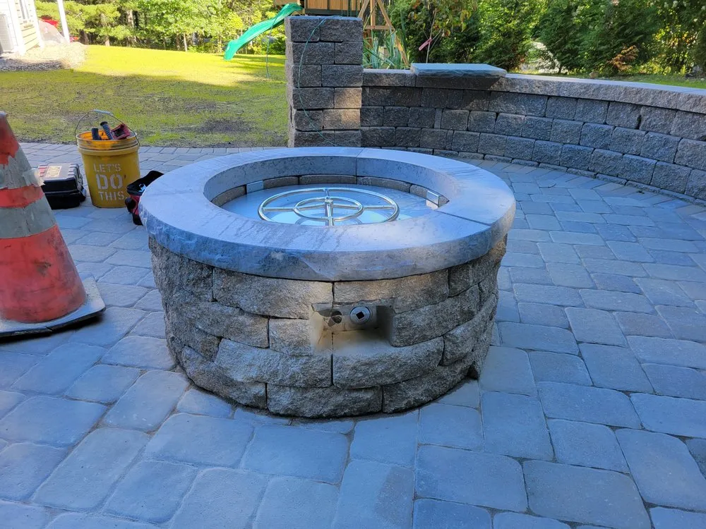 Reliable yard maintenance in Billerica, MA by Topping Landscaping