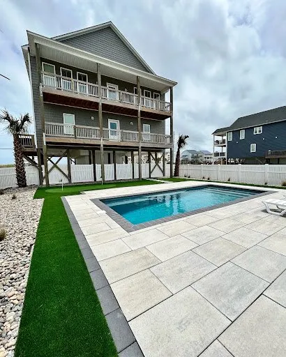 Expert yard cleanup service experts serving Hampstead, NC - Topsail Outdoor Living