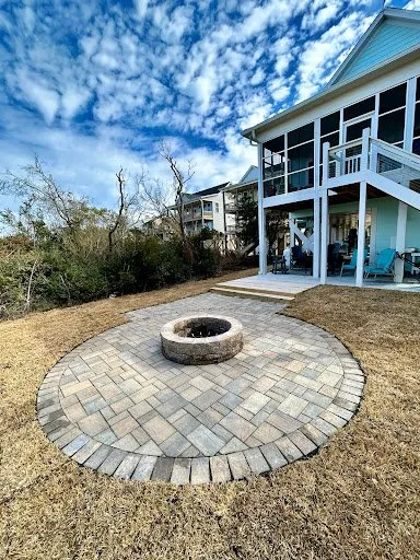 Professional garden landscaping in Hampstead, NC - Topsail Outdoor Living