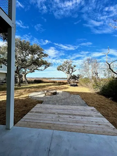 Reliable lawn mowing service in Hampstead, NC - Topsail Outdoor Living