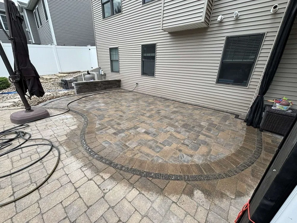 Professional garden landscaping experts serving Moline, IL - Topscape Landscaping