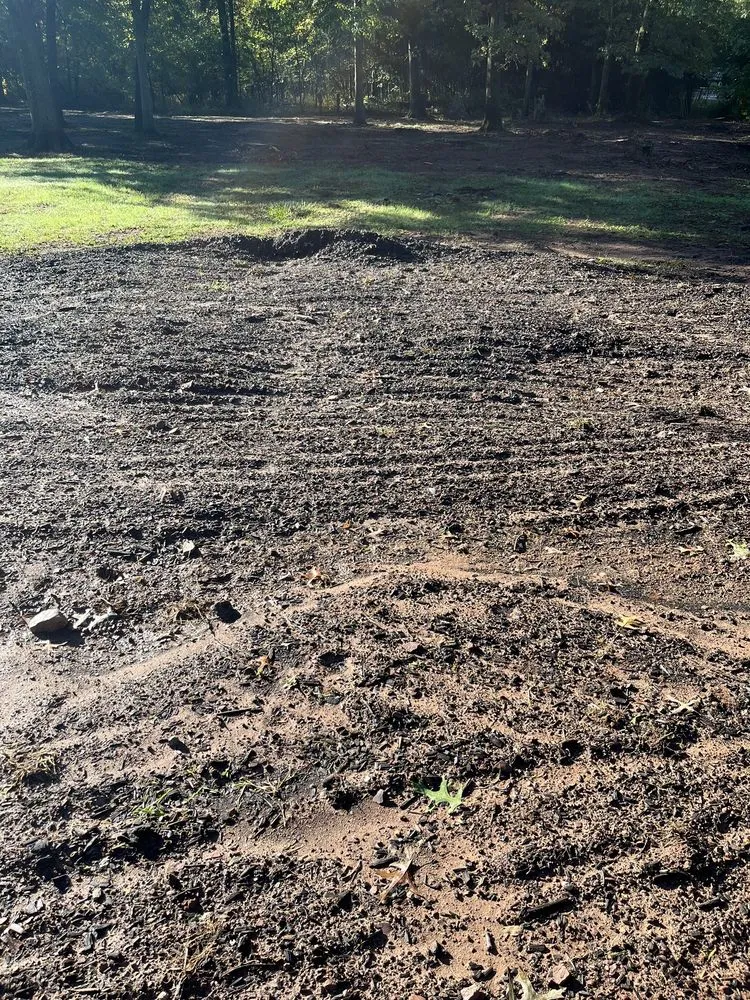 Local garden landscaping in Morganville, NJ by Topsoil Pros