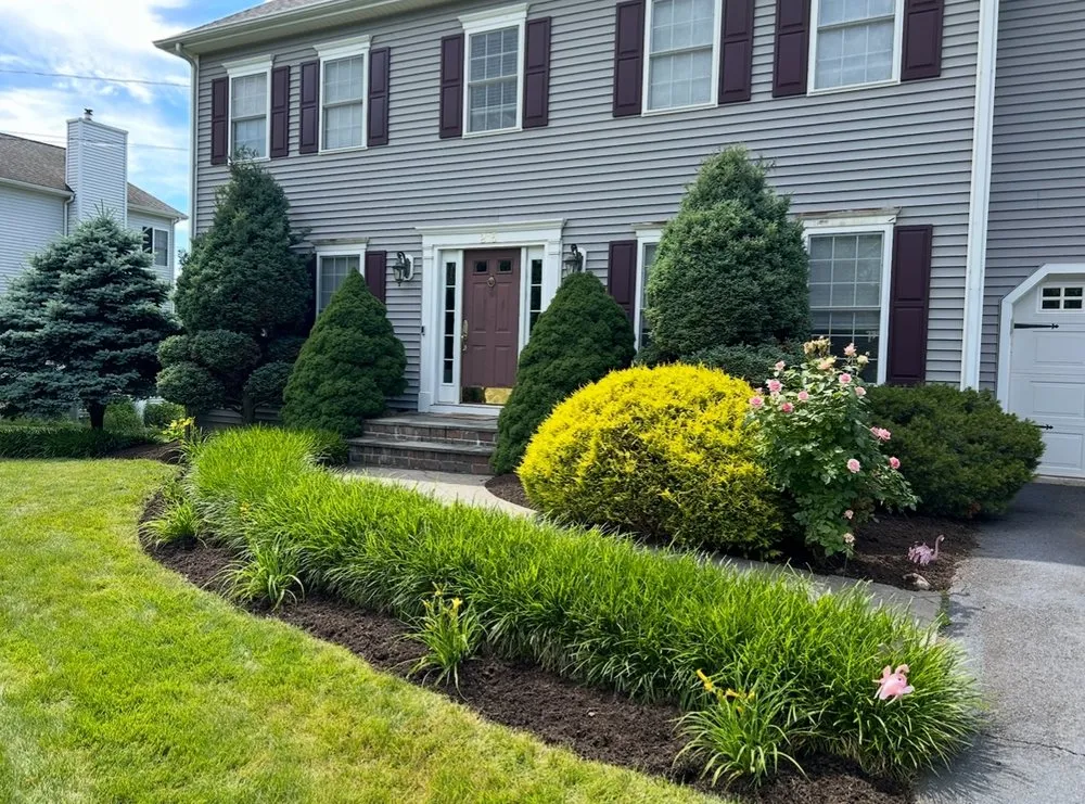 Expert residential landscaping experts serving Wallingford, CT - Torcello Landscaping