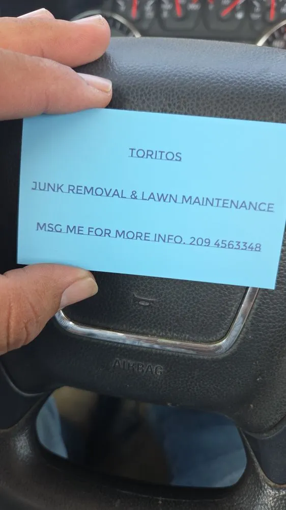 Professional yard cleanup service for beautiful yards across Ripon, CA - Toritos