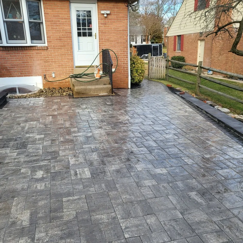 Trusted lawn mowing service near you in Wilmington, DE by Toro Landscaping