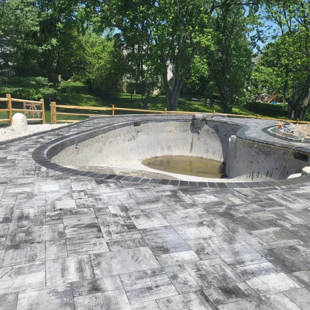 Professional yard cleanup service in Wilmington, DE - Toro Landscaping