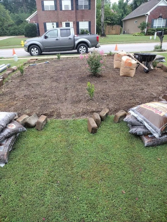 Top-rated outdoor landscaping experts serving Birmingham, AL - Toro Lawn Care
