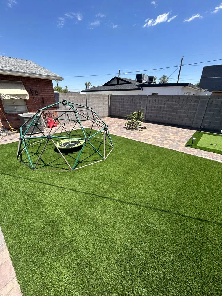 Top-rated garden landscaping in Glendale, AZ by Toro Valley Hardscapes