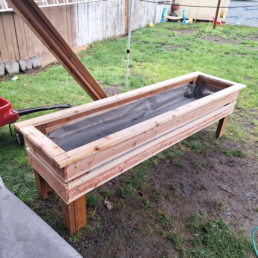 Professional yard maintenance for year-round maintenance in Vancouver, WA by Toros Construction and Landscaping