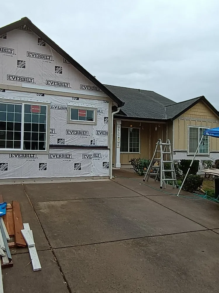 Reliable garden landscaping for residential properties in Vancouver, WA by Toros Construction and Landscaping