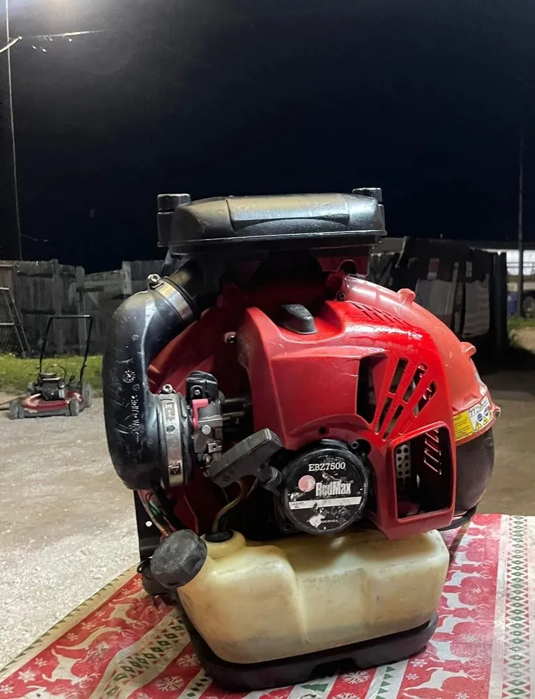 Reliable lawn mowing service experts serving Alton, TX - Toros Landscaping Services