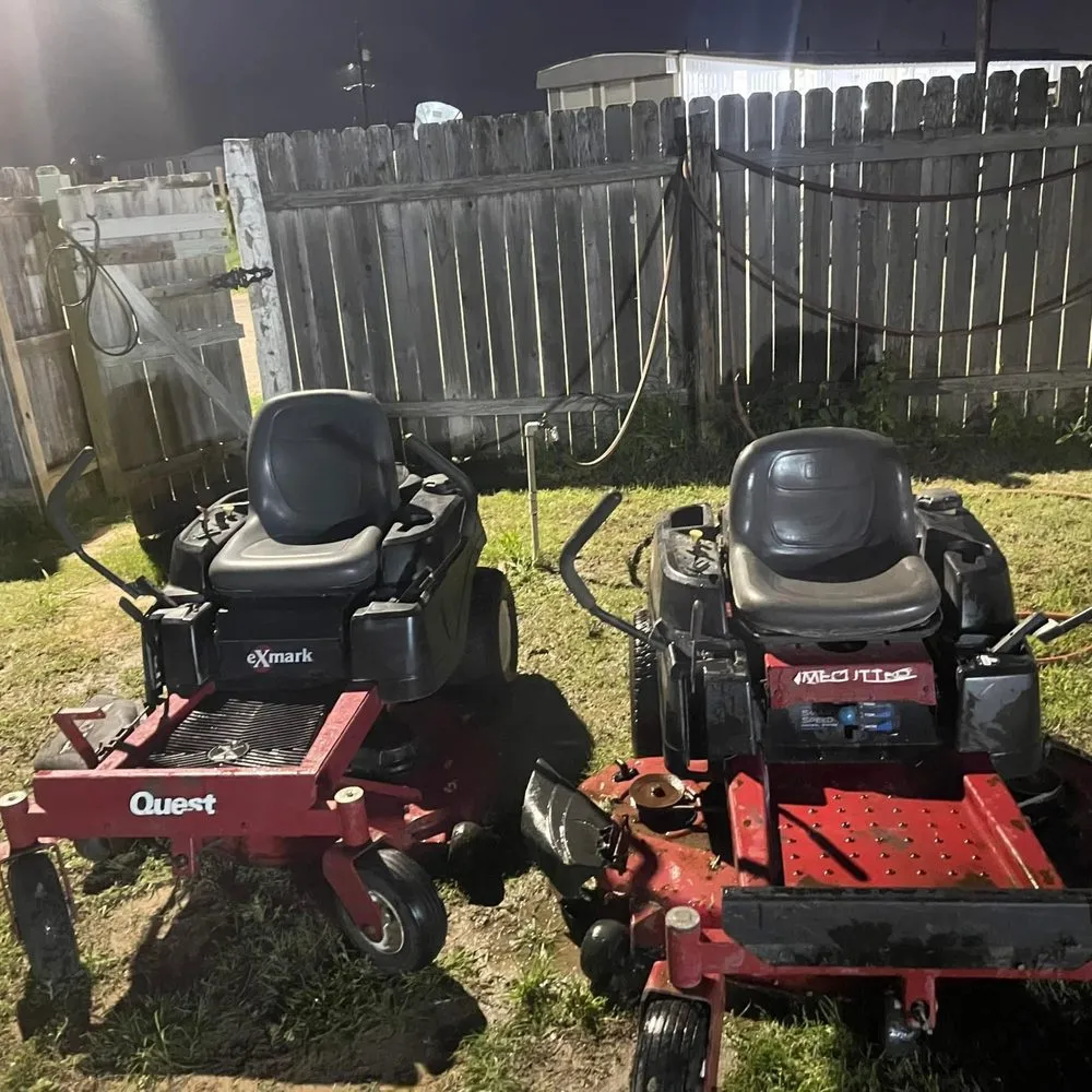 Affordable lawn mowing service experts serving Alton, TX - Toros Landscaping Services