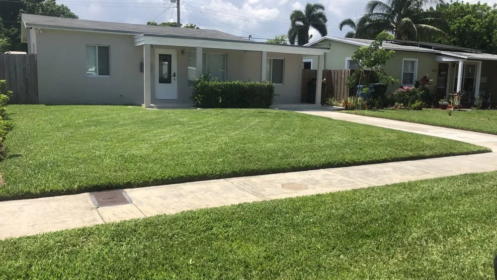 Professional landscaping services for beautiful yards in Fort Lauderdale, FL by Torres Landscaping Maintenance