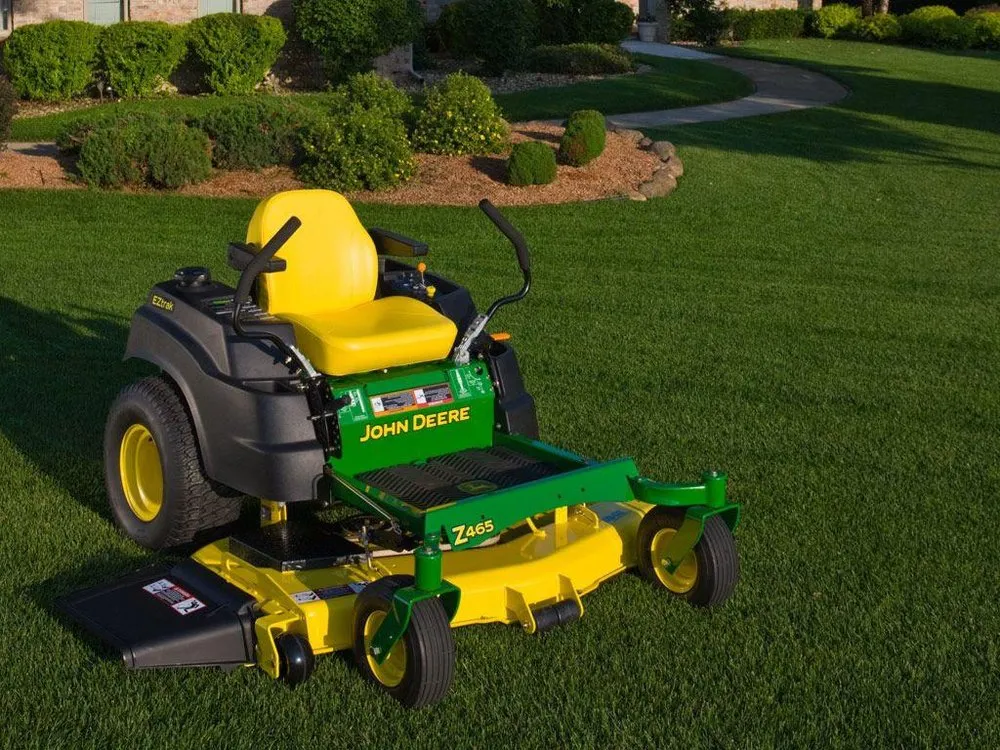 Expert yard maintenance experts serving Oxford, AL - Torres Lawn Service