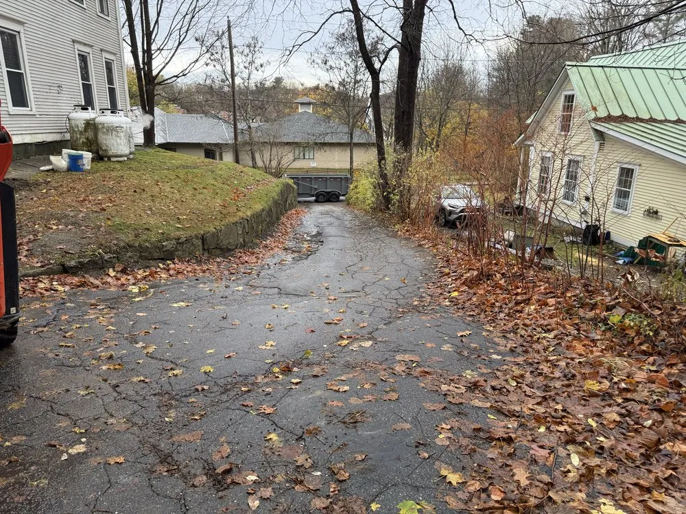 Professional yard cleanup service for homes in Londonderry, VT by Torrey Lawn & Land Services