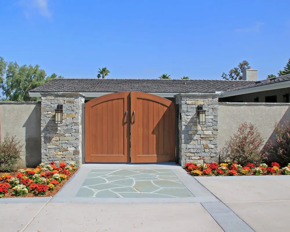 Professional garden landscaping experts serving San Diego, CA - Torrey Pines Landscape Company