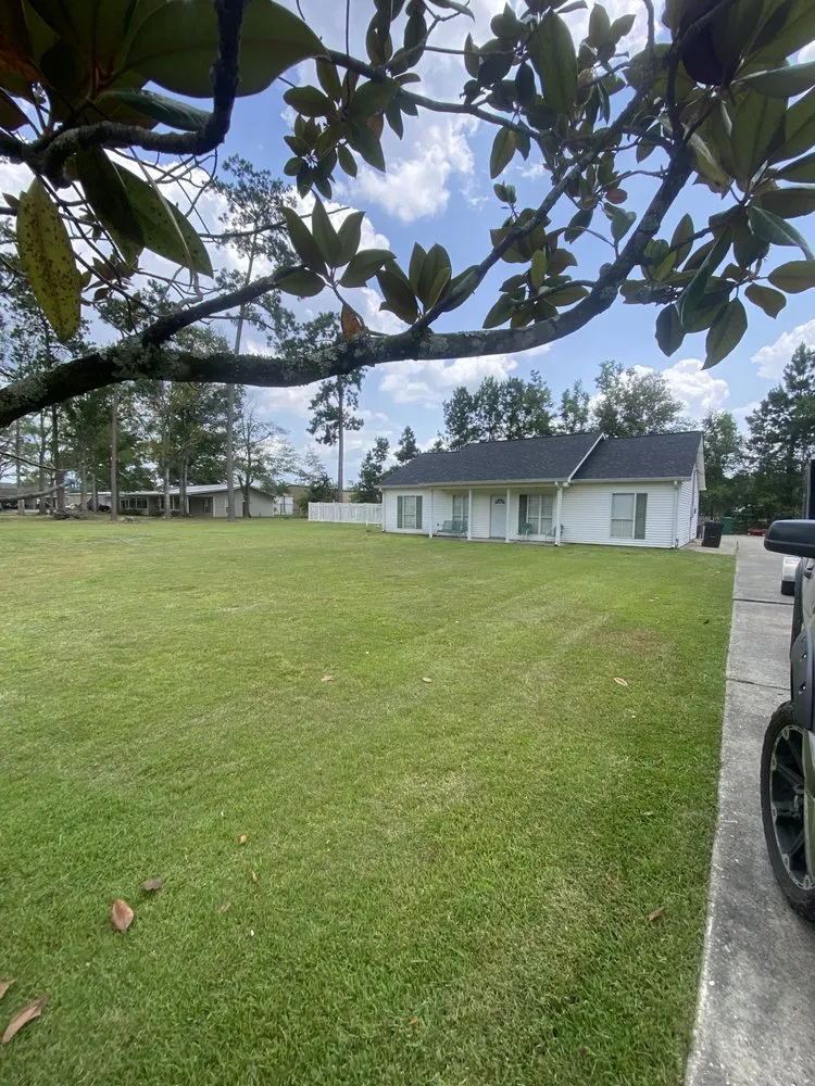 Reliable yard maintenance with custom design in Hammond, LA by Torrez Lawn Care Services