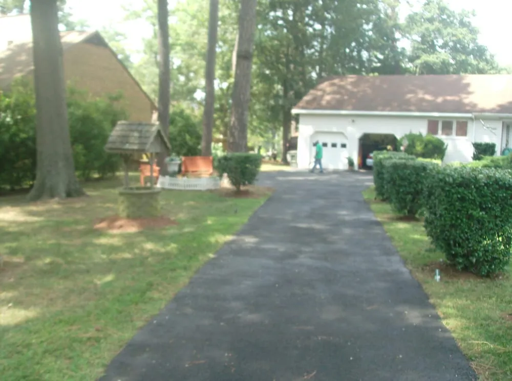 Top-rated yard maintenance in Hampton, VA by Tosdad3 Landscaping