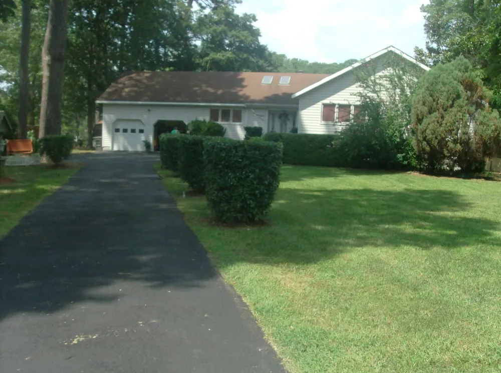 Custom lawn care service in Hampton, VA by Tosdad3 Landscaping