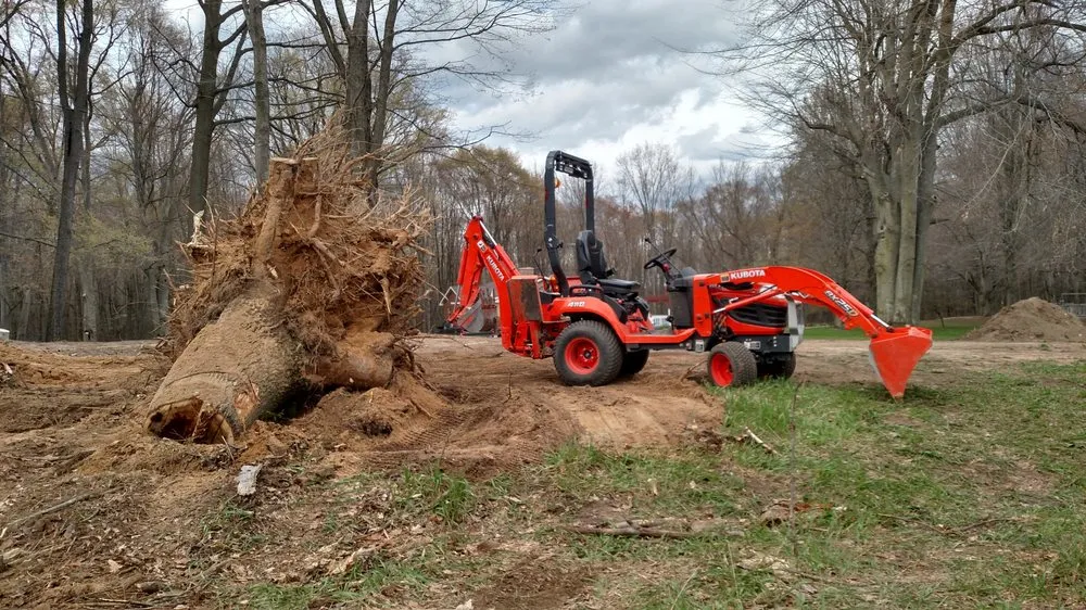 Custom lawn mowing service experts serving Fremont, MI - Total Earth Works