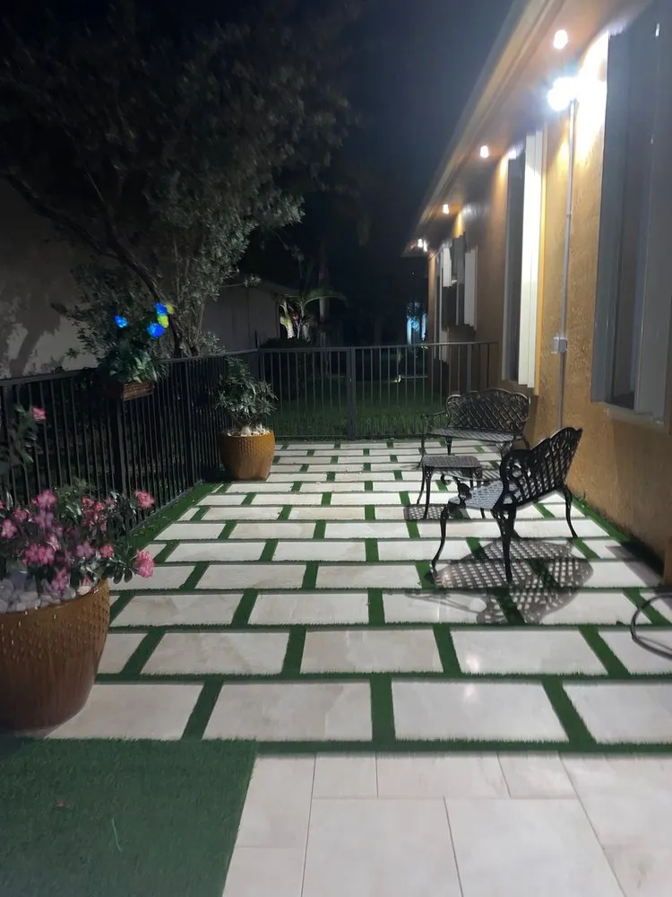 Custom yard cleanup service in Pembroke Pines, FL by Total Garden Landscaping