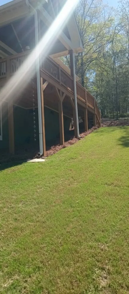 Professional lawn care service experts serving Toccoa, GA - Total Image Lawn Care